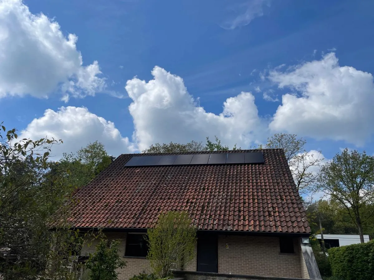Nieuwe zonnepanelen geplaatst in Herselt