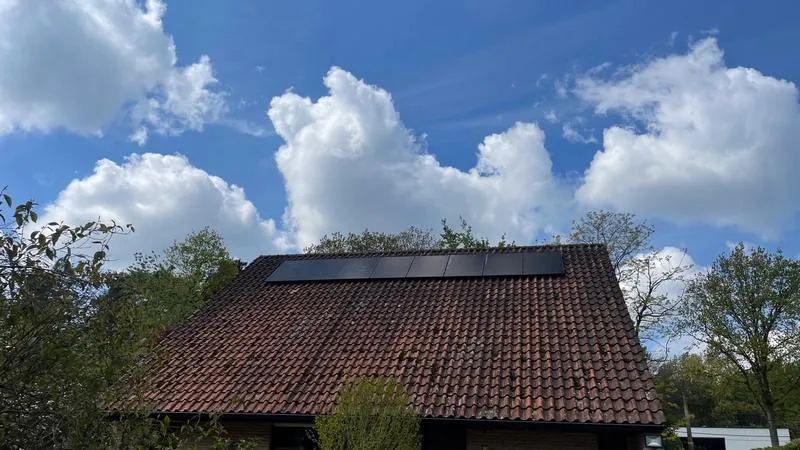 Nieuwe zonnepanelen geplaatst in Herselt